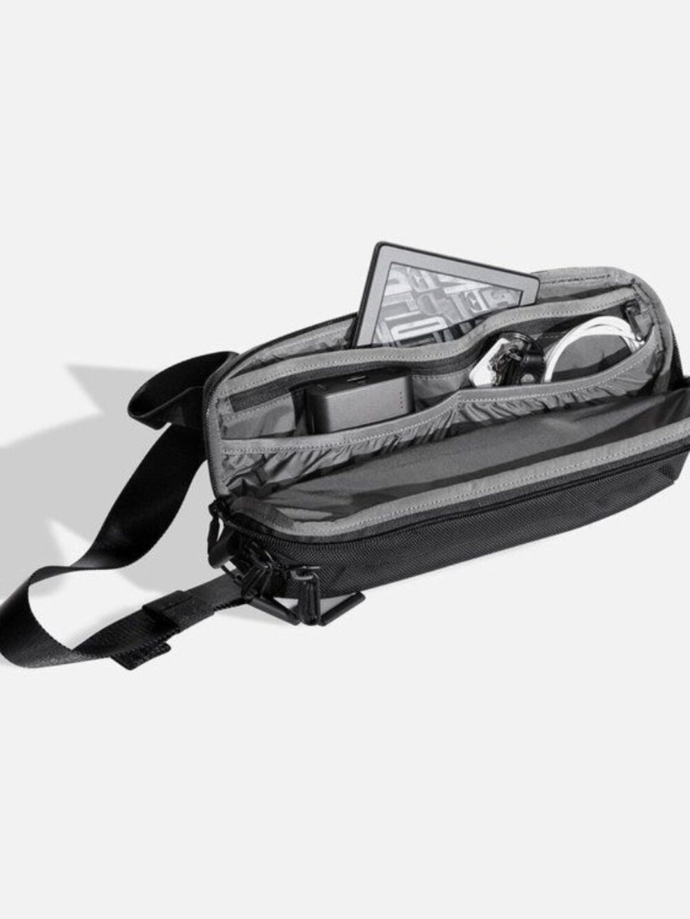 Aer Day Sling 2 Black Waist Bag Crossbody Men's Body Bag